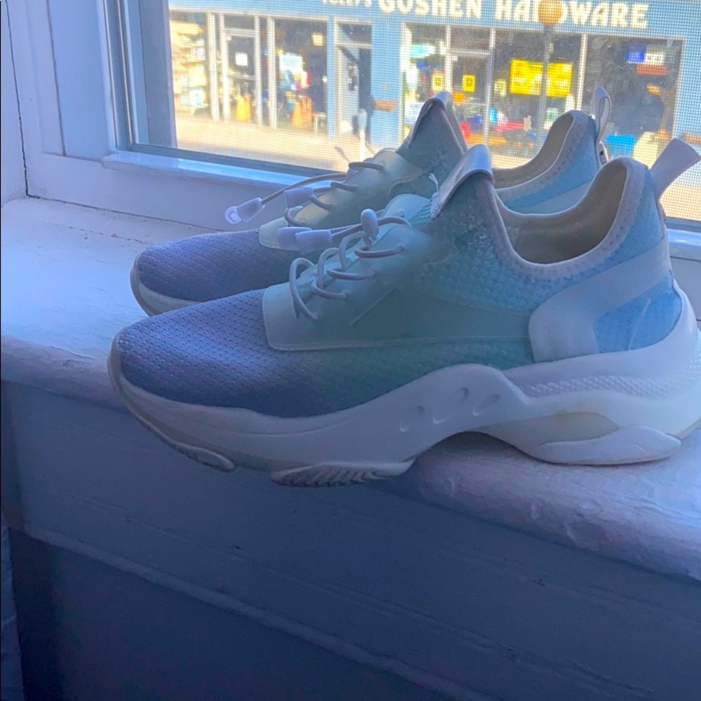 Low cut ombré, purple, blue and teal Steve Madens